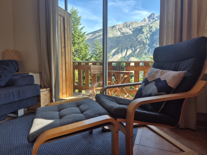 Chalet 96 La Norma - Vue du salon 2 Chalet 96 La Norma - Vue du salon 2