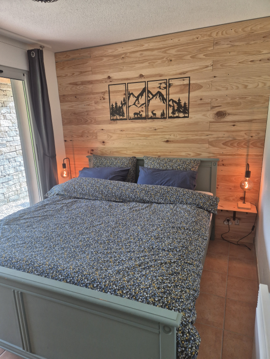 La Norma Chalet 96 - Chambre 1 avec lit double de 160 cm La Norma Chalet 96 - Chambre 1 avec lit double de 160 cm